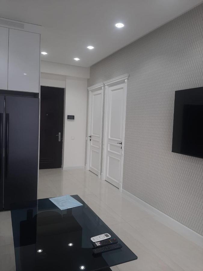 Holiday Centrum Erivan Exterior foto